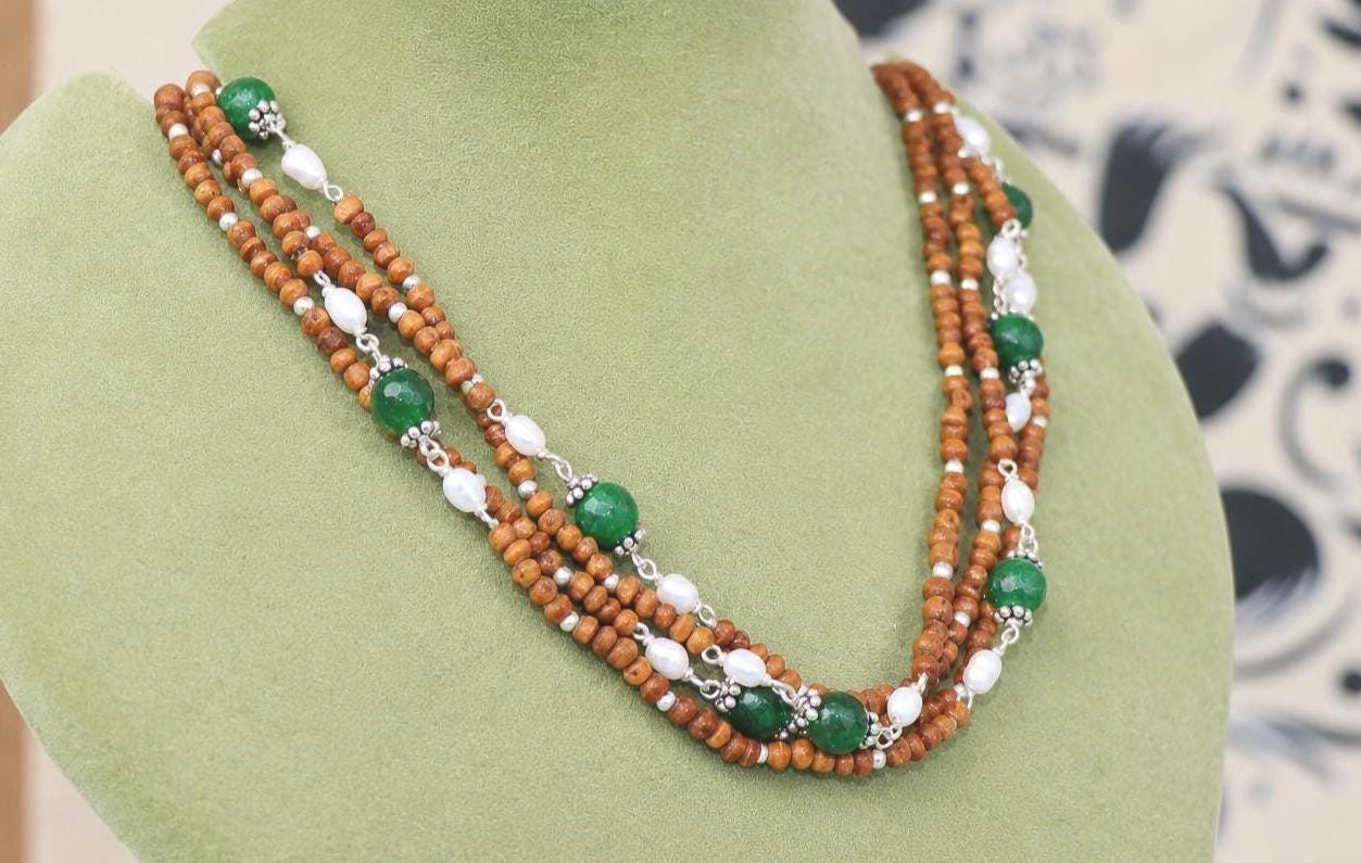 3-Rounds  Silver Tulsi Necklace with Emeralds and Pearls stones – Silver Wire Beaded Jewelry