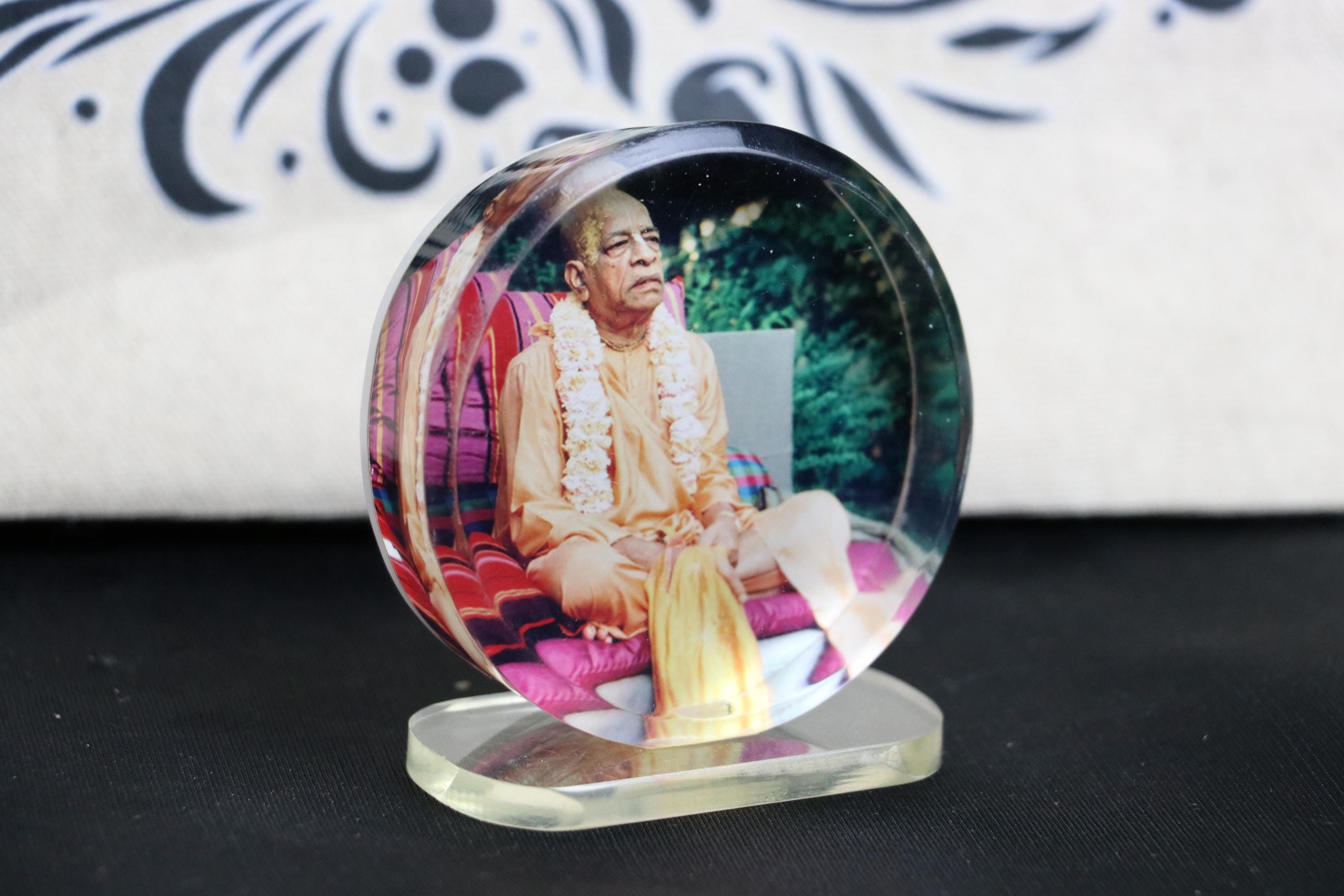 Srila Prabhupada Acrylic Photo Stand | ISKCON Altar Decor, Devotional Gift - 3inch