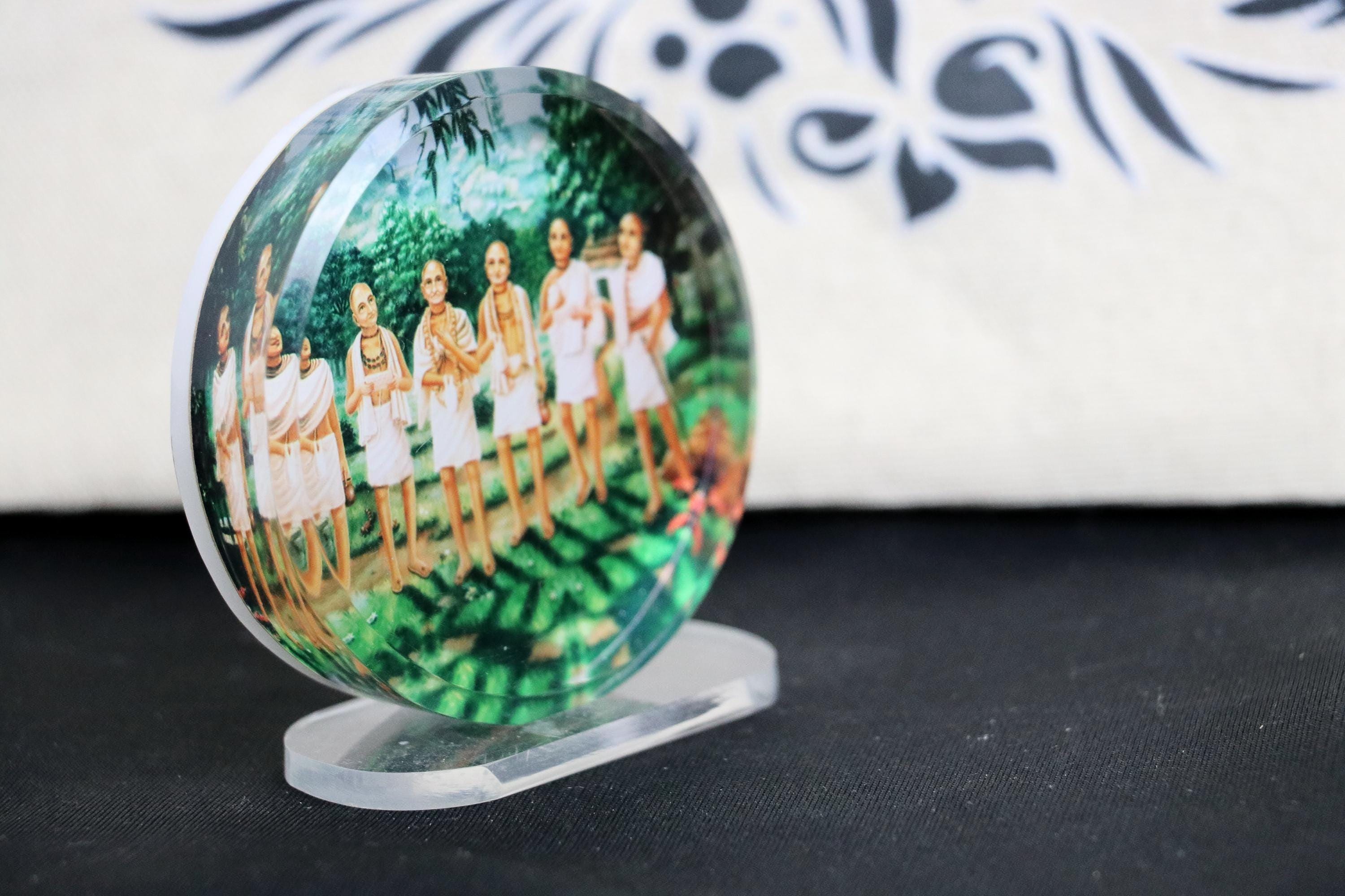 ISKCON Guru Parampara Six Goswamis Crystal Display | Altar Ornament, Spiritual Decor 3inch